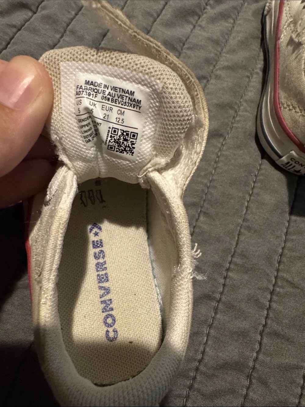 Converse Kids White Canvas Low-Top Sneakers with Red Stripe
